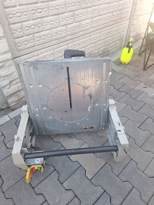 Circular profesional elu doua functi