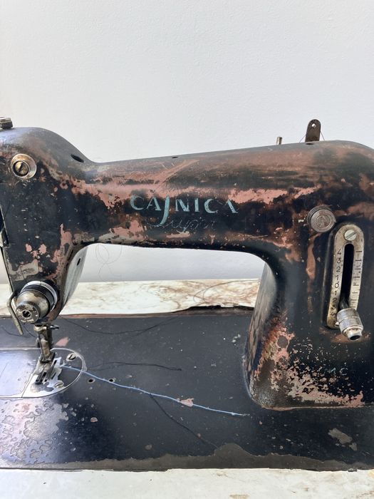 Masina de cusut vintage Cajnica super