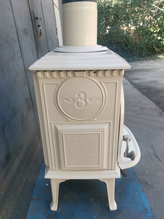 Чугунена печка Jotul F3  на дърва
