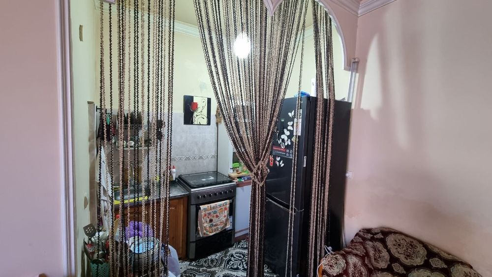 Продается 2х этажный дом, в общем дворе!