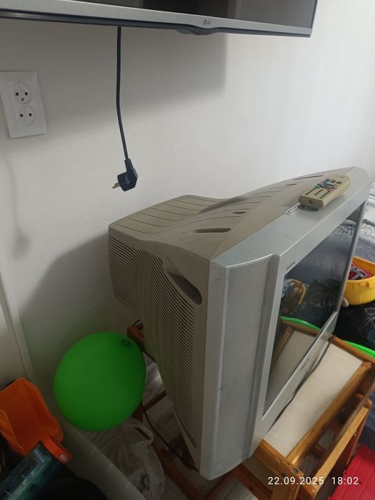 Продам телевизор