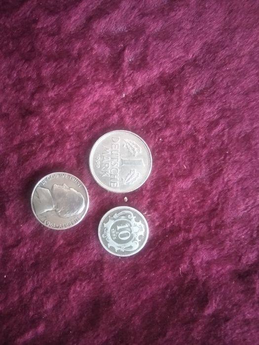 Antikvar tangalar sotiladi