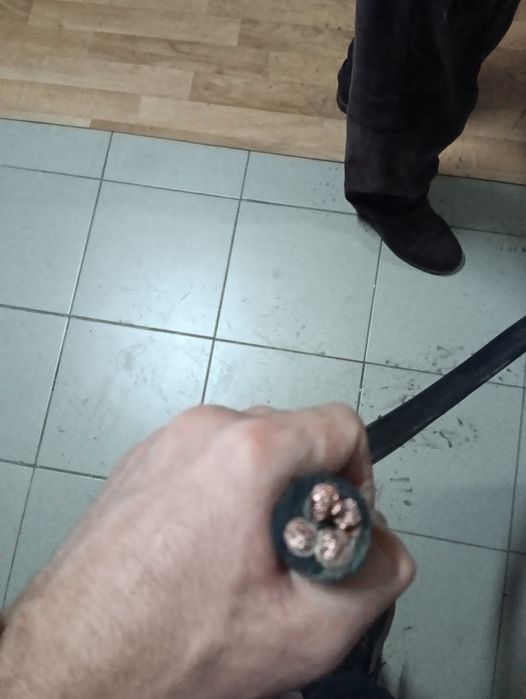 Продам кабель под названием кг