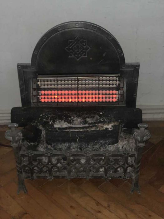 Semineu electric decor