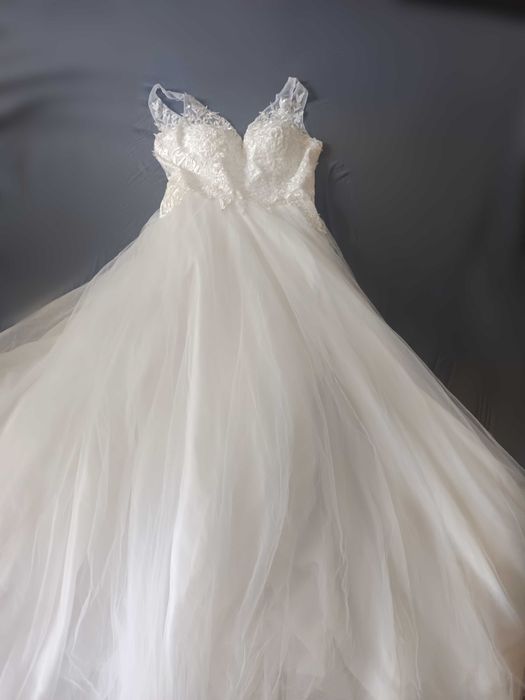 Чисто нова булченска рокля