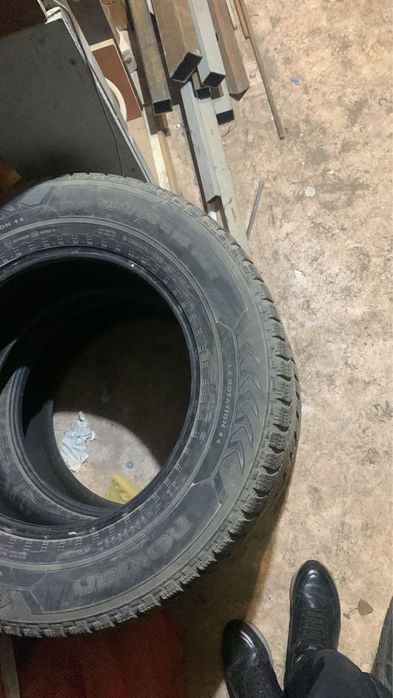 шина все сезонные R18