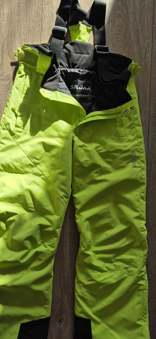 Pantaloni de sanius sau ski marime 152