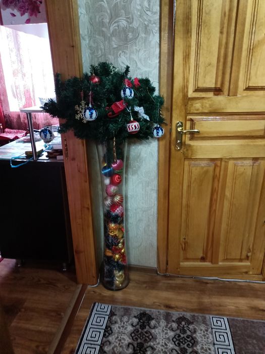 Ваза напольная 1м., аквариум