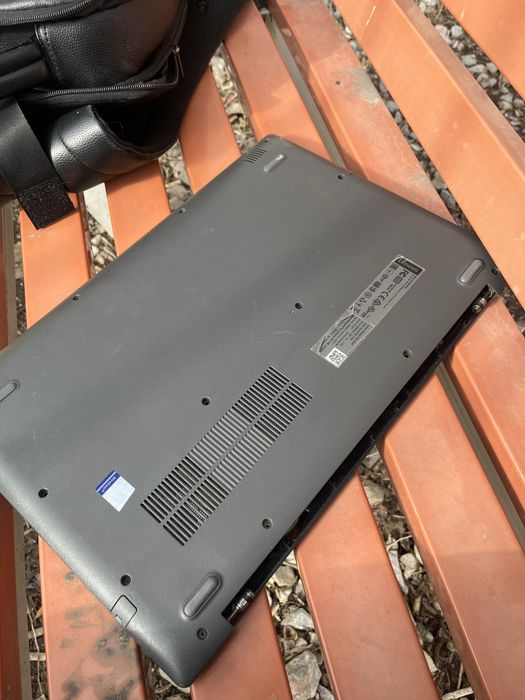 iPad и ноутбук Lenovo