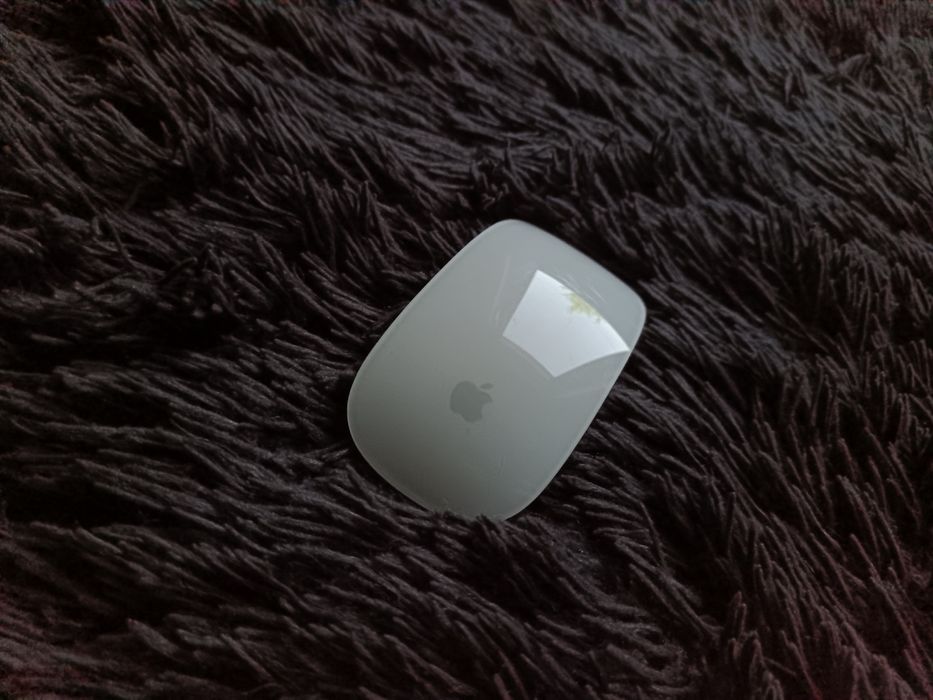 Беспроводная мышь Apple