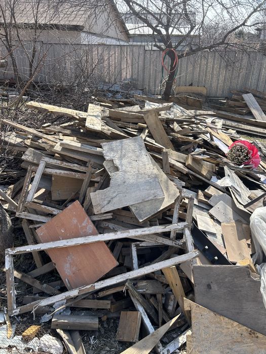 Отдам бесплатно спил рейки доски