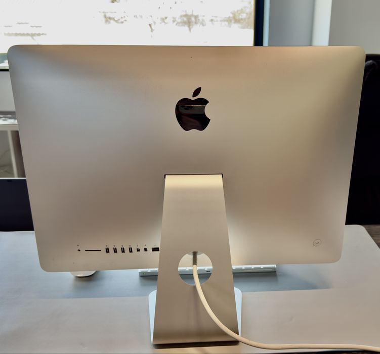 iMac 21.5” | Impecabil