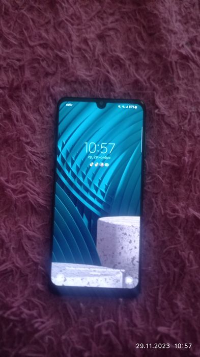 Б/У телефон продам