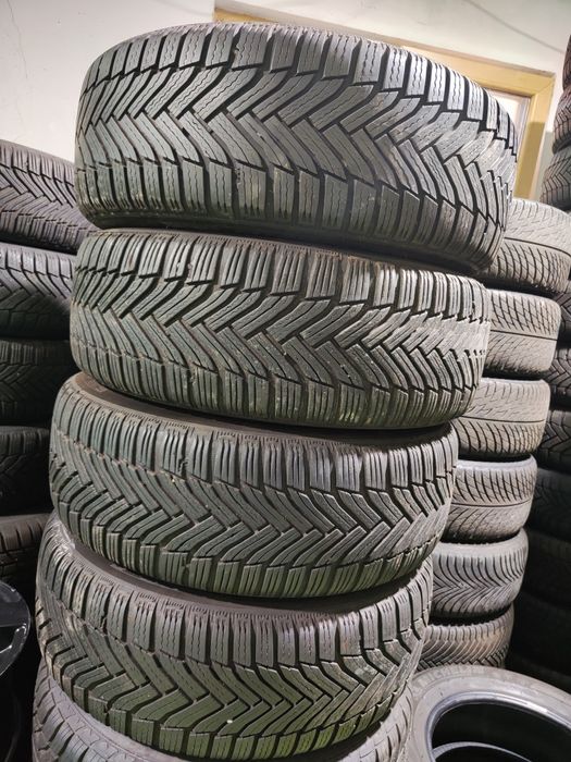 4 бр зимни 215/55/17 Michelin