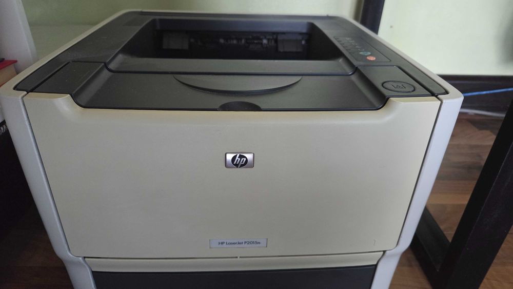 продам принтер HP 2015