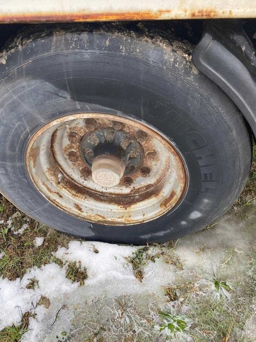 Продавам ремарке Kögel AN18 – здраво шаси