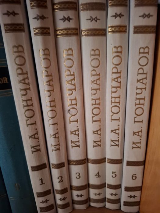 Книги художественные