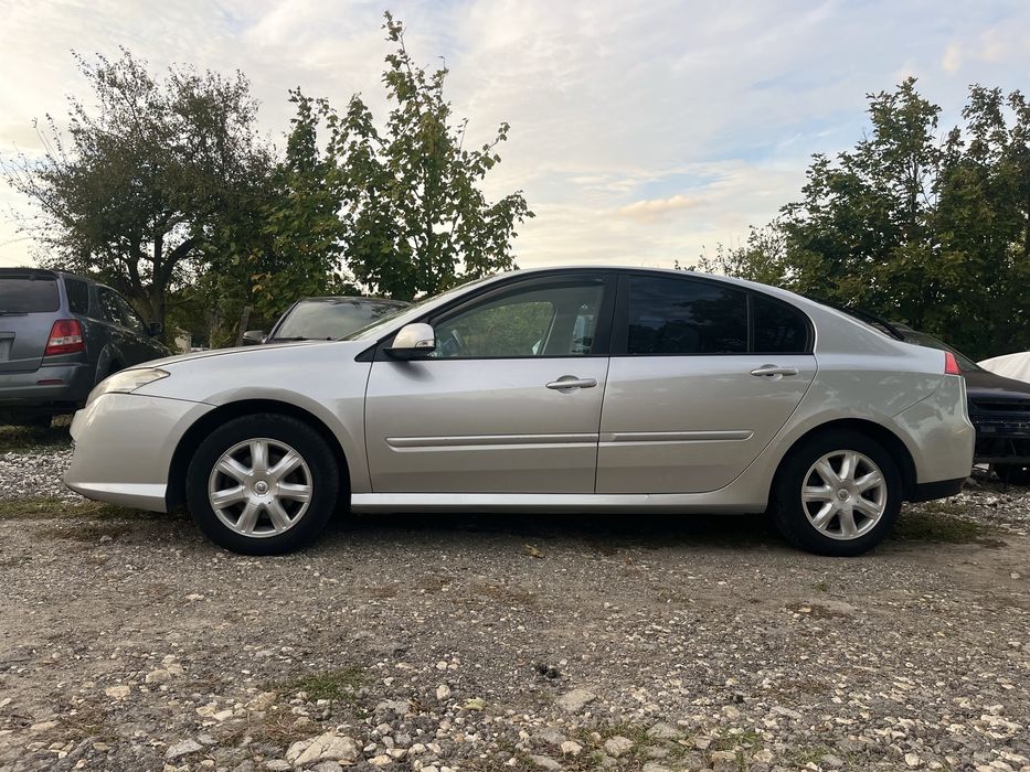 Renault Laguna автоматик Фар Стоп Мотор Турбо Броня Калник Дюза Рейка