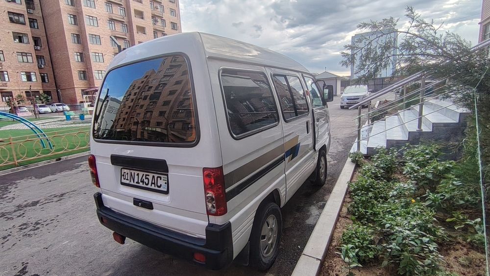 Chevrolet damas delux