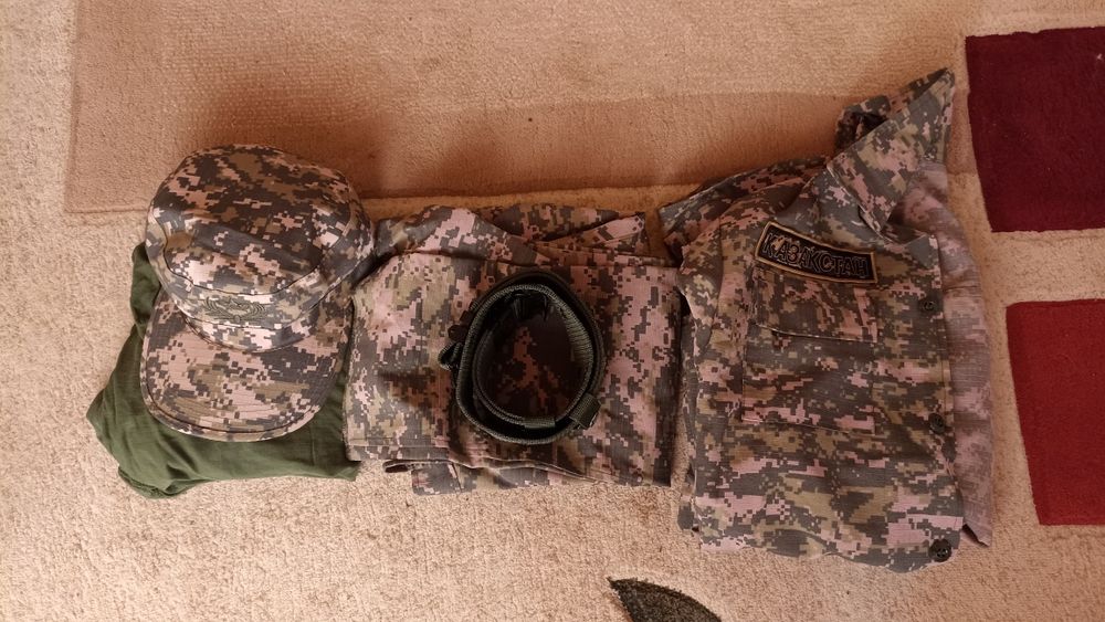 Военный форма, бәрін бір жерден