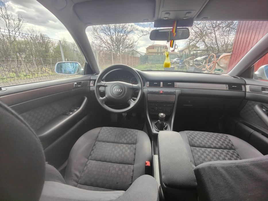 Vând audi A6 C5 1.8t