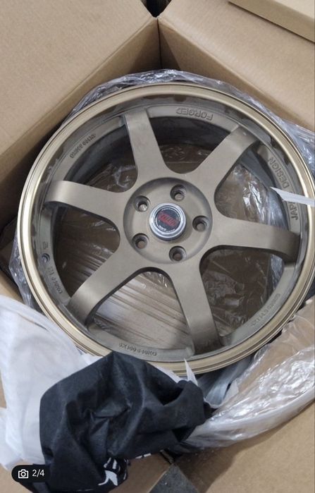 Комплект дисков R18+резина 225/40/R18