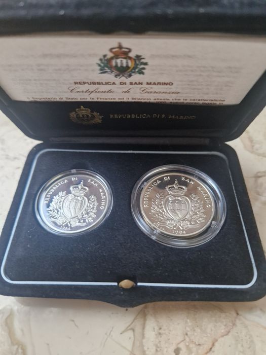 Сребърни монети световното по футбол в САЩ 1994г