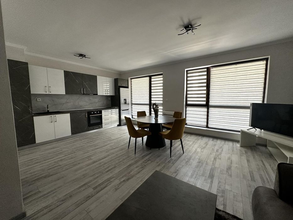 Дава се под наем Двустаен апартамент в Пловдив, Христо Смирненски - 90 кв.м за 500 € - Снимка #1