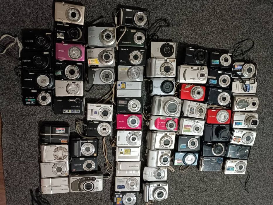 Цифровое фотоаппарат состояние хороший