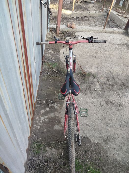 На продаже велосипед Cronus