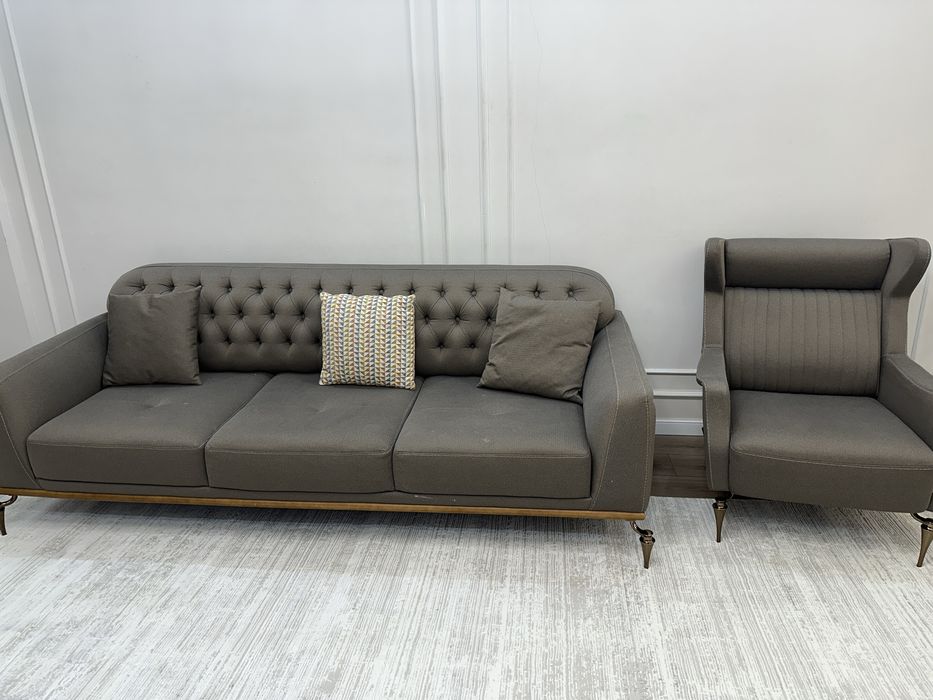 Продам диван !Срочно!