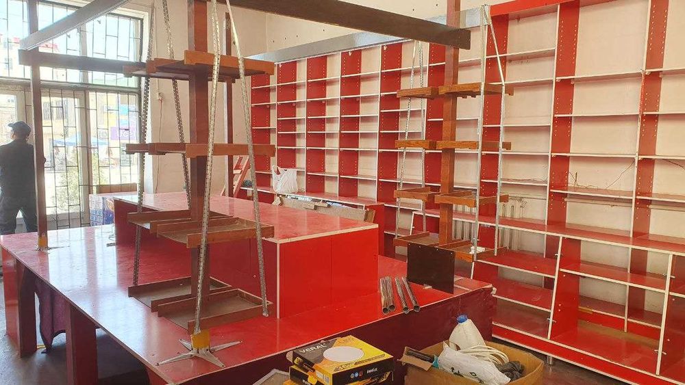 Мебель витрина для магазина