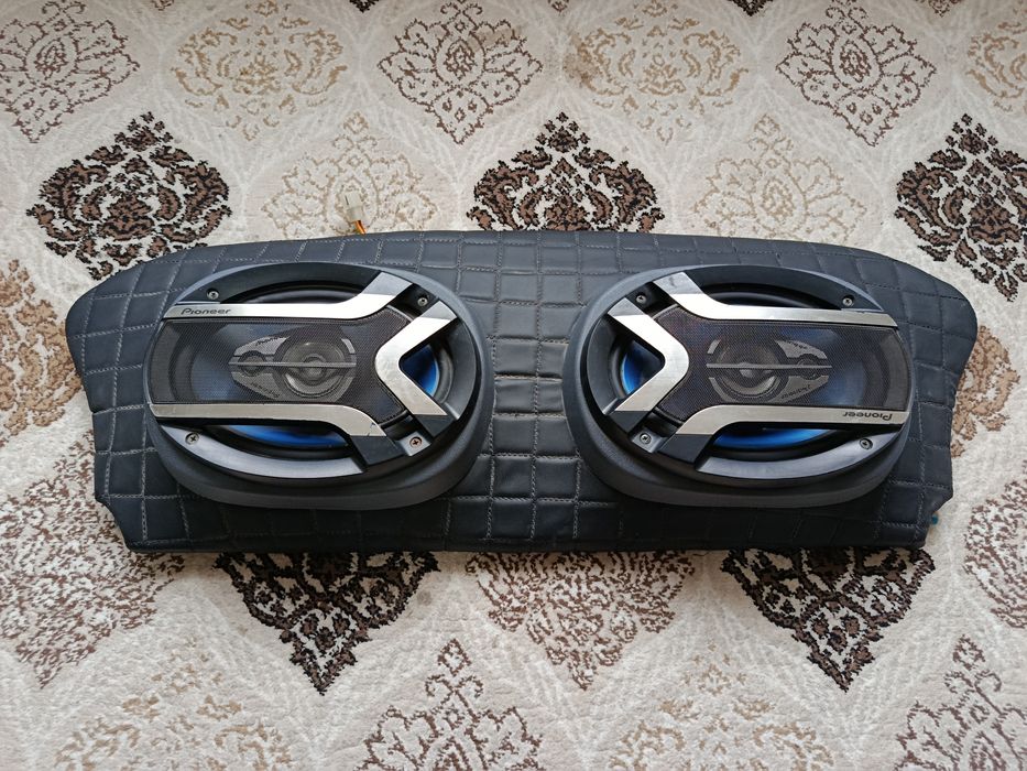 Продам Pioneer динамики