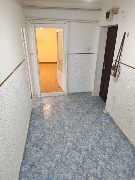 Apartament 2 camere decomandate  zona centrala