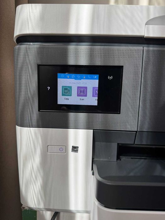 ПРОДАВАМ Принтер HP OfficeJet Pro 7720 Wide Format