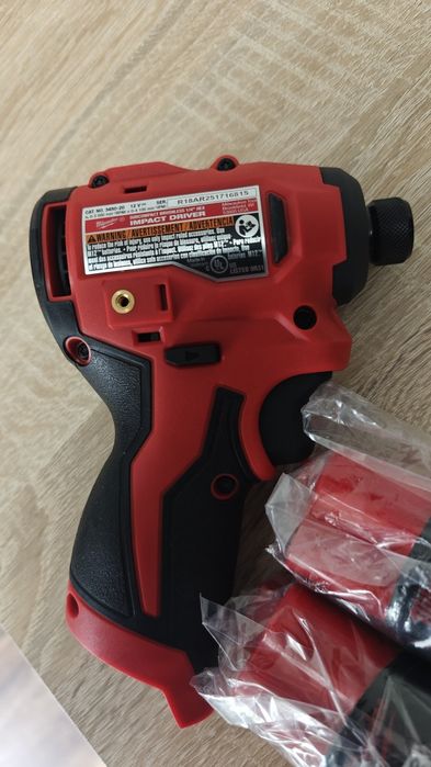 Impact m12 hexagonal modelul nou sub-compact  de USA