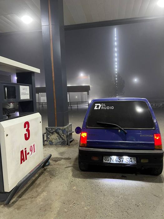 Tico srochna sotiladi old oynasi elektroni mator karopka zoʻr Li salon