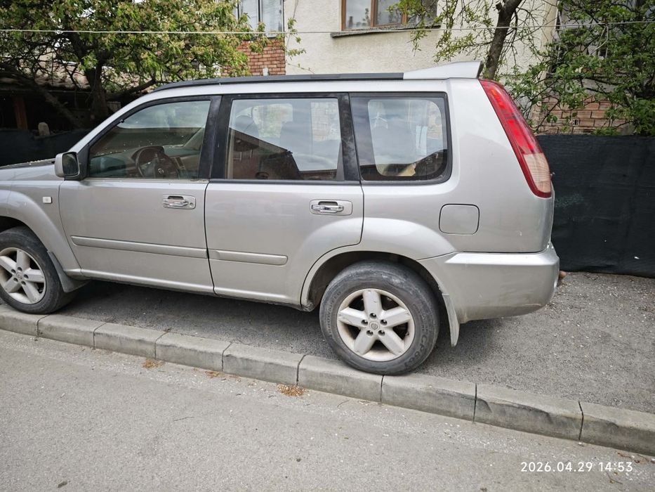 Нисан  x-trail  2.5 бензин