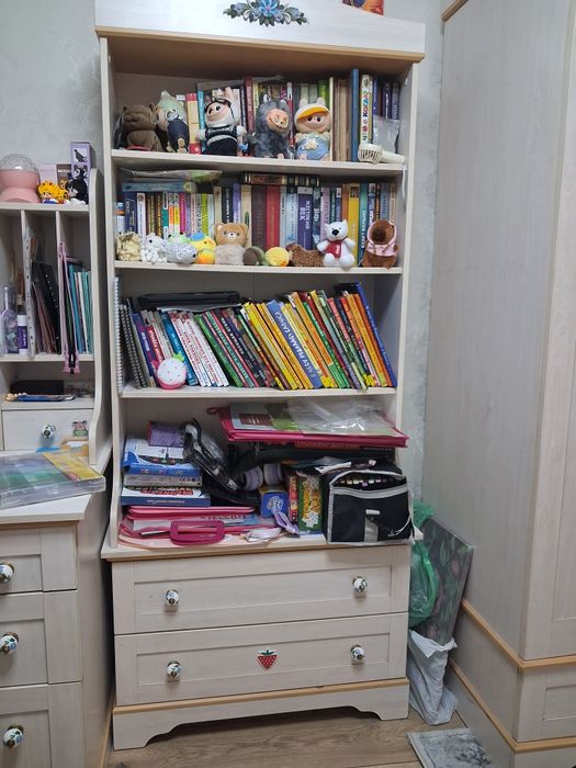 Продам детскую мебель