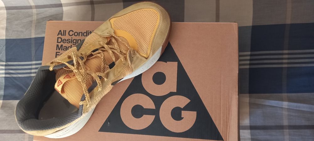 Продам кроссовки мужской