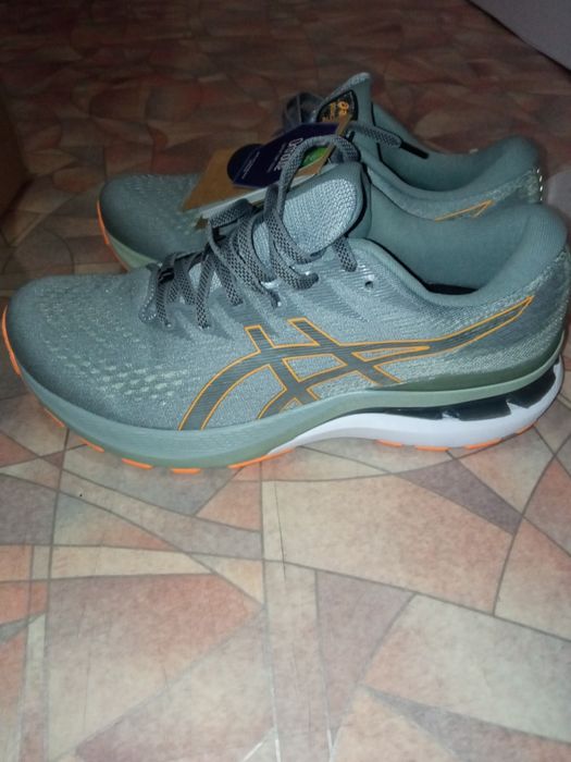 Мужская обувь кроссовки ASICS