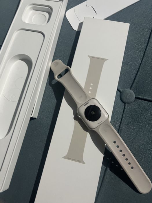 Apple Watch SE 2, полный комплект