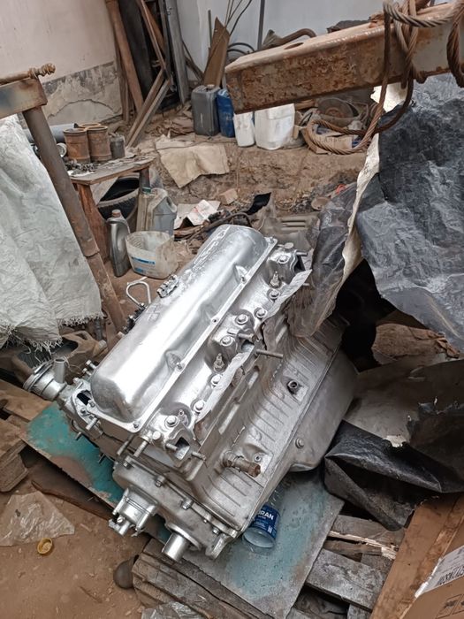 Двигатель ЗИЛ после кап ремонта