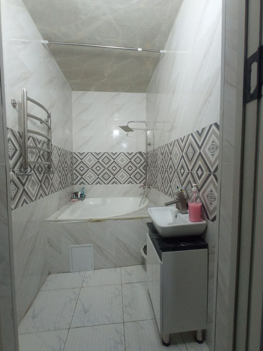 Ассалому алейкум срочно сотилади 4 хонали квартира