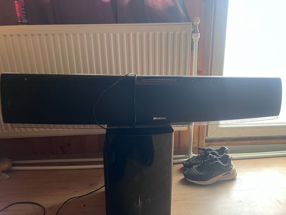 Sistem audio Samsung – soundbar + subwoofer