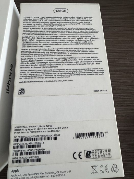 Pachet Iphone 11 128GB Grey si Iphone 12 128Gb Red