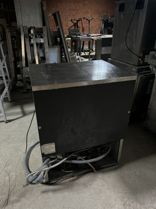 Професионален ледогенератор Brema