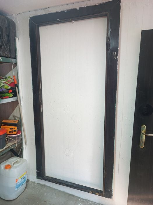 Дверь входная железная