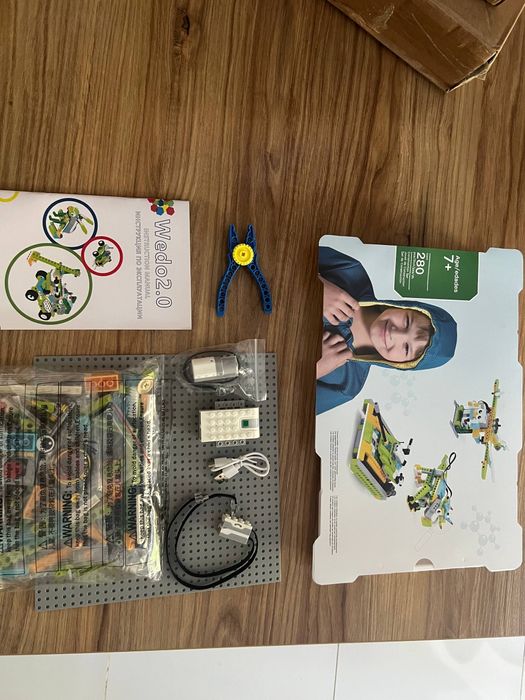 Farzandlaringiz uchun robokonstruktor  Wedo2.0