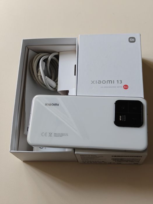 Xiaomi 13 256 gb Ram 8 5G